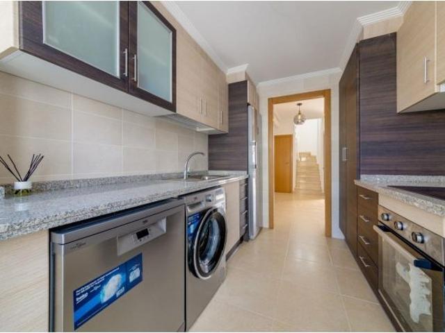 ¡LLAVE EN MANO! Fantásticas villas independientes en Urbanización La Marina, San Fulgencio, Alicante