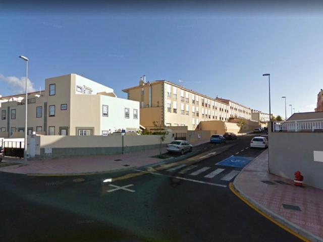 Llano camello. Piso 2 habitaciones, terraza y 2 plazas garaje