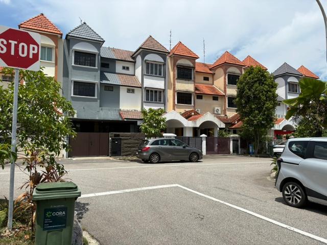 LLYN GARDENS Terraced House For Sale, $4,300,000, 5 Bed 4 Bath 3,500 sqft $2,319.00 psf