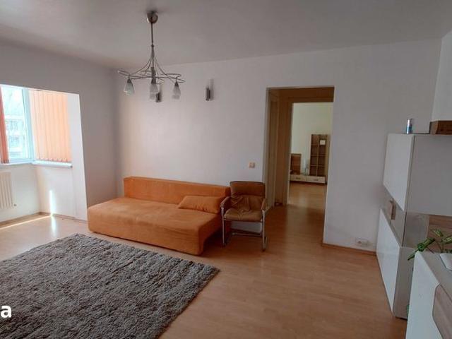 lnchiriere apartament
