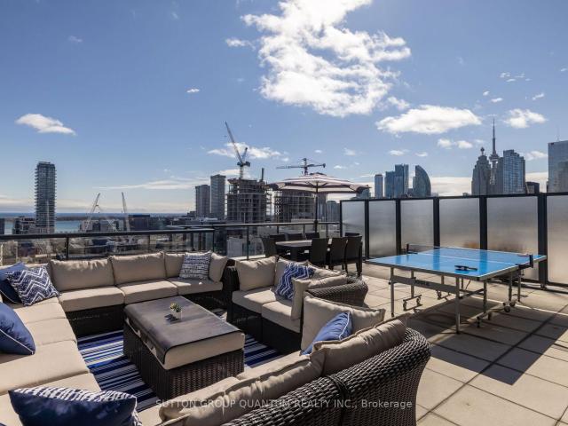 LPH 03 400 Adelaide Street E, Toronto | Sold, C12615 | Condos. Ca