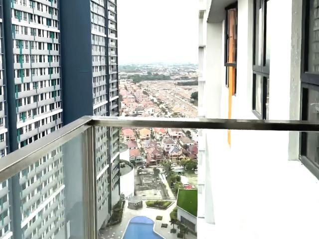 LRT 3 Shah Alam Line Trio Residence Lotus Furnished Affordable Balcony Single Room