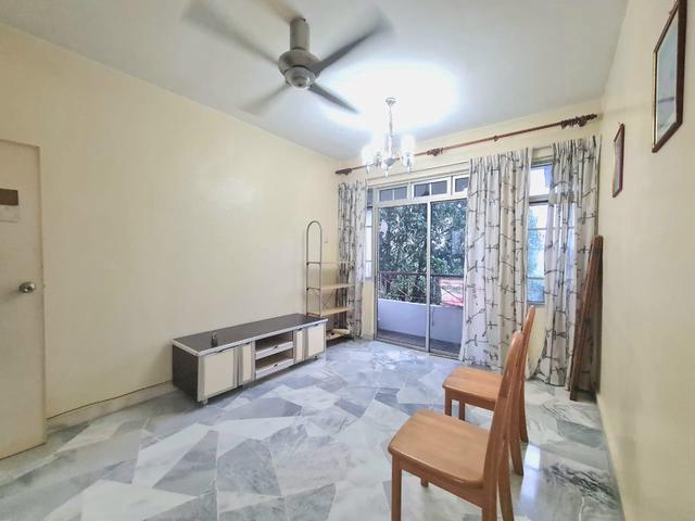 LRT BK5 Corner Kesuma Apartment Freehold Bandar Kinrara Puchong Jaya
