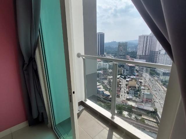 LRT,MRT,MONORAIL,BUS STATION walk ONLY 1 Min 50meter *MID MASTER ROOM