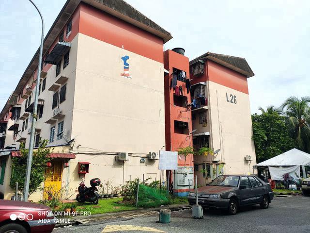LRT PANDAN INDAH Pandan jaya cheras block L9 tingkat 4