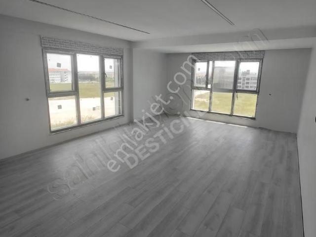Lt yaşamkent Mah.220 M2,ö. Garaj,hobi Bahçeli 4+1 Akıllı Daire