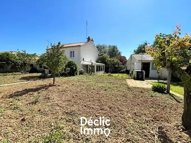 Luçon 85400 Achat / Vente maison 7 pièces t7 au dernier étage