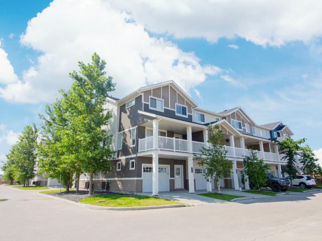 Lumen Townhomes Three Bedroom Suite Type E [object Promise] for Rent