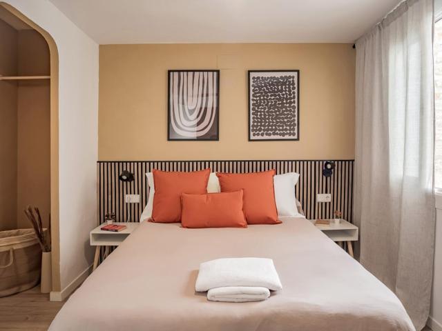 LUMEN R3 Private room with double bed and private bathroom