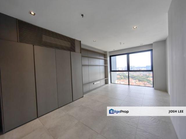 Lumi Tropicana 3 Bed 3 Baths 2 Parking