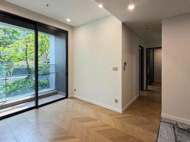 Lumiere Riverside cho thuê căn hộ tầng thấp với 2 phòng ngủ nội thất dính tường