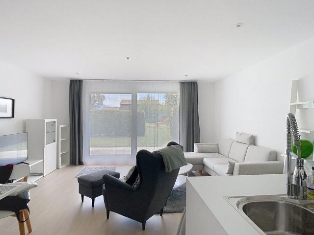 Luminous 2.5 room apartment