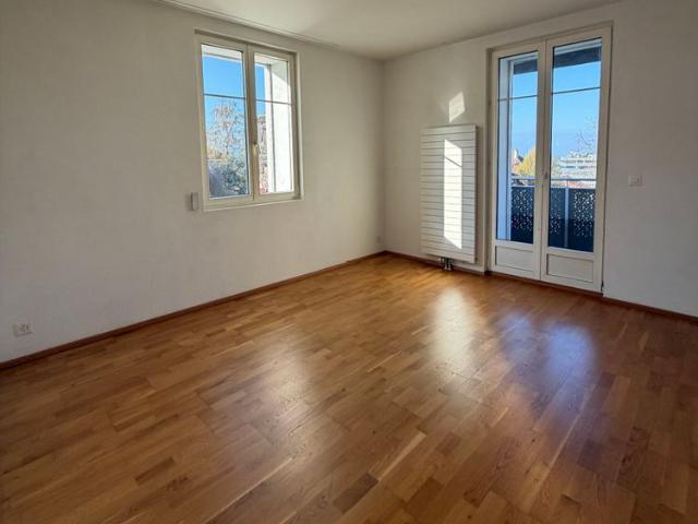 Luminous 3.5 room apartment in Prilly