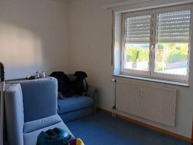 Luminous 3.5 room apartment with large balcony in a quiet location near the Rhine in Büsingen, ideal for couples or singles