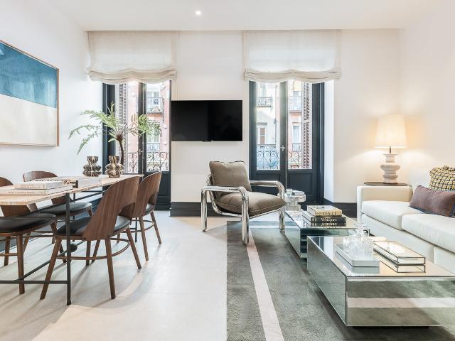 Luminous two bedroom apartment in the Justicia neighborhood