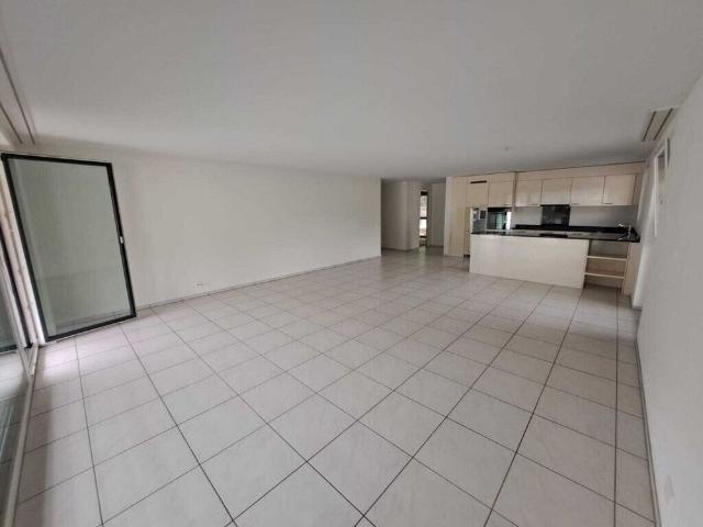 Luminous apartment in quiet location