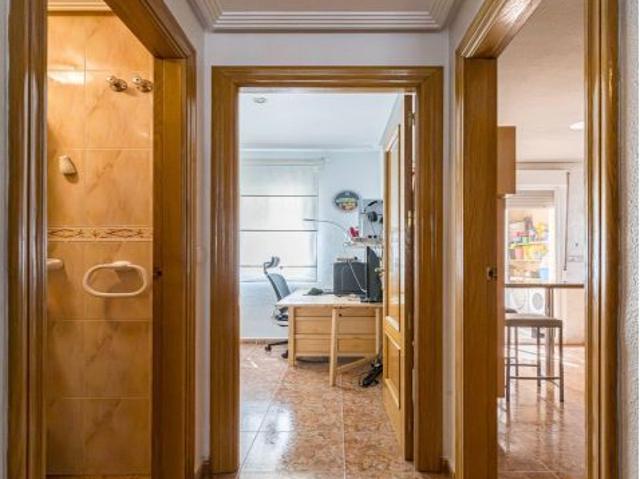 LUMINOSA VIVIENDA CON TERRAZA Y GARAJE