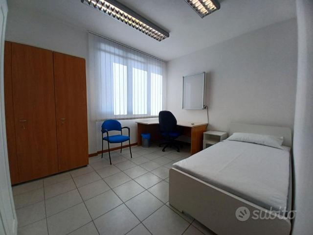 Luminosa camera singola per studenti Pisa Nova