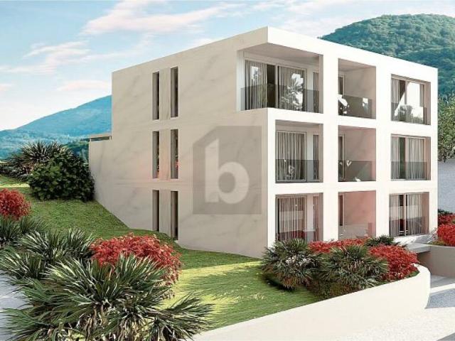 LUMINOSA, ELEGANTE ED ESCLUSIVA CON TERRAZZA