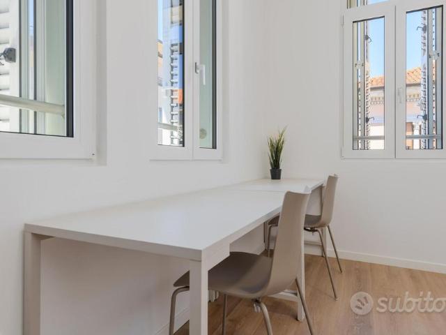 Luminosa stanza + bagno privato [TS_PSC39 A_D13/S]