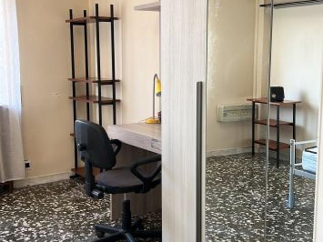 luminosissima stanza vicino la sapienza