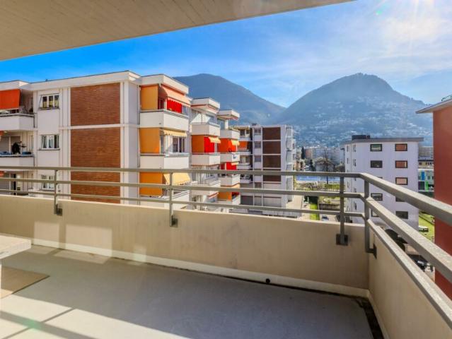 LUMINOSO 3.5 CON TERRAZZA IN ZONA CENTRALE A LUGANO