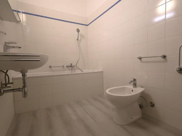 Luminoso 3.5 locali a Chiasso RISTRUTTURATO zona tranquilla