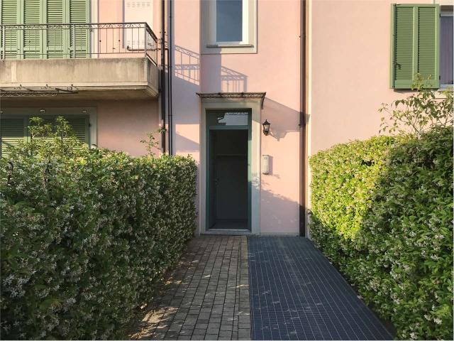 Luminoso trilocale con terrazzo e box doppio