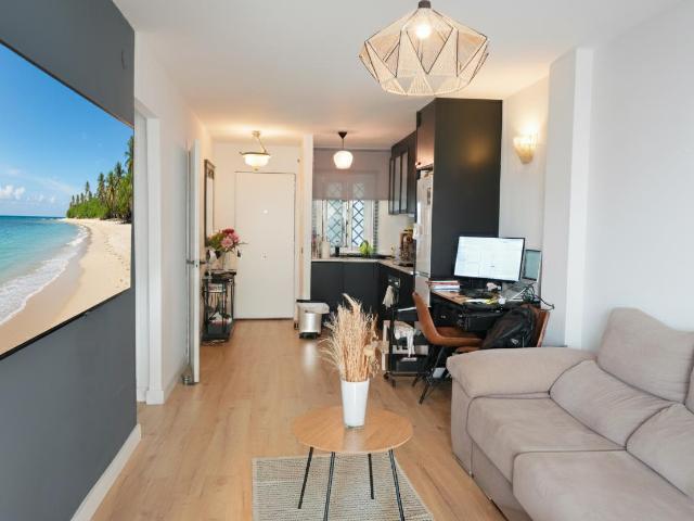 Luminoso y orientado al sur, renovado apartamento de dos dor. 76m² Marbella
