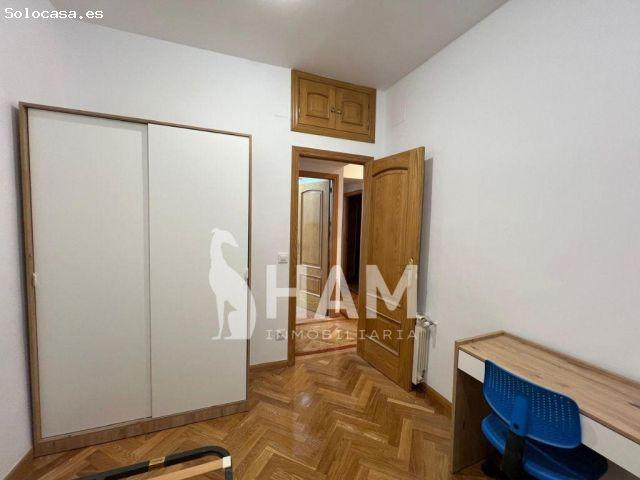 ¡Luminoso y amplio apartamento interior en una de las mejores zonas de Madrid!