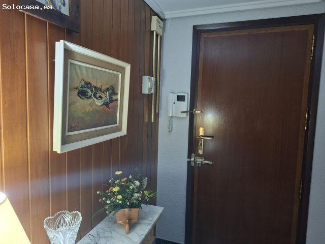 ¡Luminoso y amplio piso de 4 habitaciones en la calle San Roque!