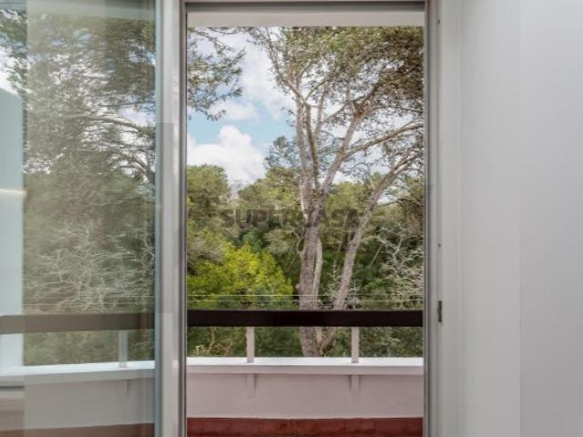 LUMINOSO APARTAMENTO T2 CASCAIS A PÉ CENTRO