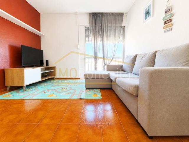 LUMINOSO APARTAMENTO T4| IMENSO POTENCIAL| PRÓXIMO DA ESCOLA JÁCOME RATTON E ESPAÇOS VERDES