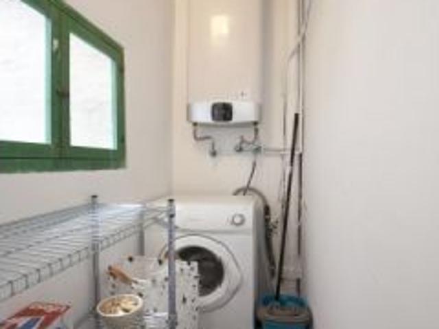 Luminoso apartamento de 2 dormitorios en alquiler en Nou Barris