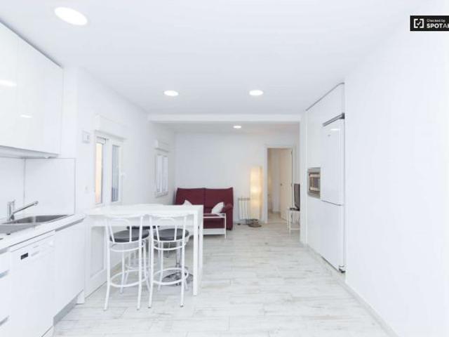 Luminoso apartamento de 3 dormitorios en alquiler en Puente de Vallecas