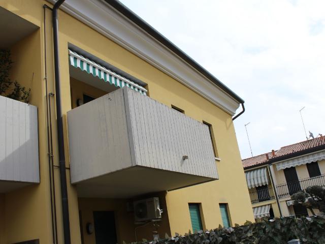 Luminoso appartamento arredato con terrazze e garage a Stigliano, Santa Maria di Sala