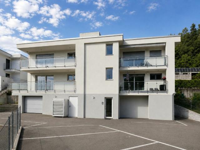 Luminoso appartamento di 3.5 locali, ultimo piano e vista aperta