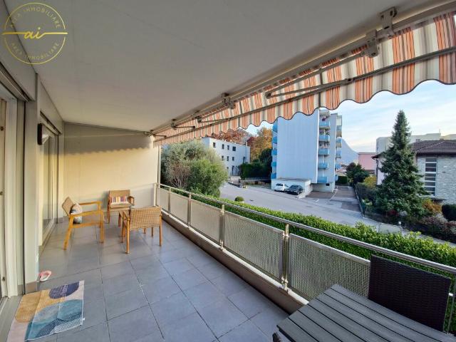 LUMINOSO APPARTAMENTO DI 3.5 LOCALI CON VISTA APERTA