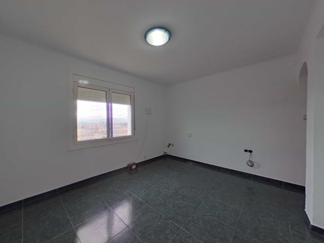 Luminoso piso de 63 m² en zona con todos los servicios cerca