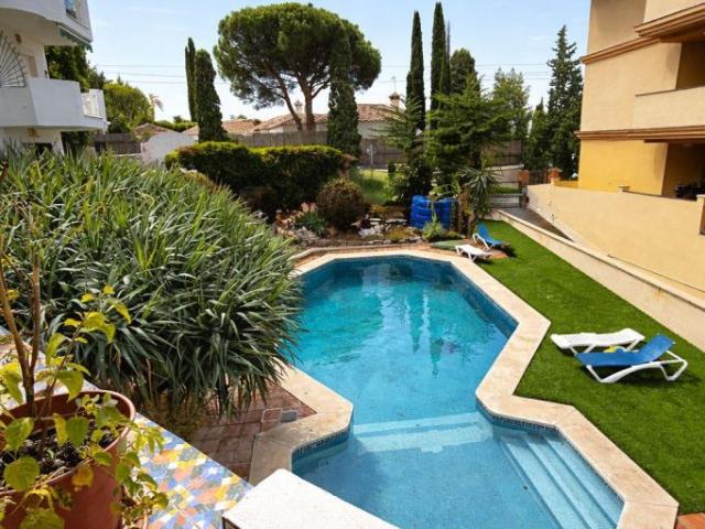 Luminoso piso en venta en Mijas Golf con gran terraza y estudio independiente