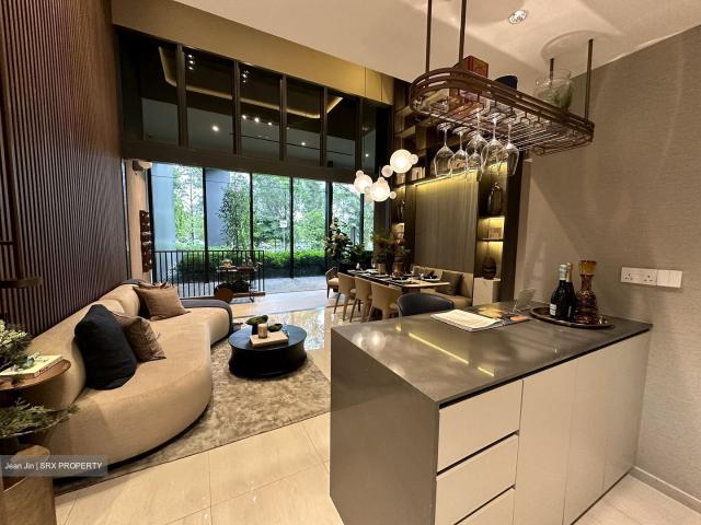 Lumina Grand D23, Condominium