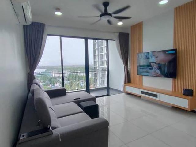 Luminari residences condo fully furnish pool view perai