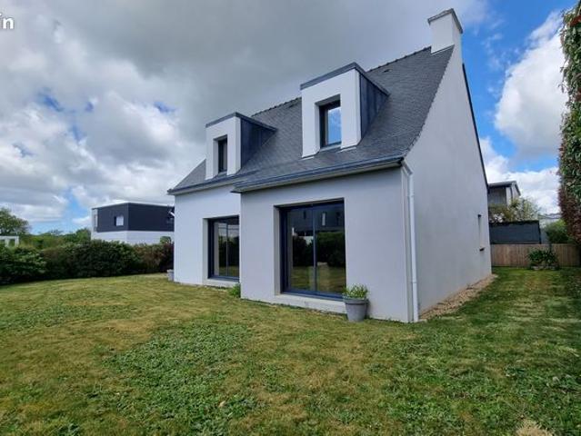 Lumineuse contemporaine Vannes