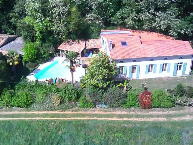 Lumineuse Girondine avec piscine et gite 283m² Samonac