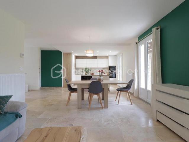 Lumineuse villa plain pied 4 chambres de 110 m2