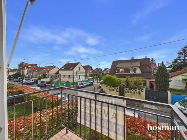 Lumineux 3 pièces de 72 m² avec parking et balcon Rue Ledru Rollin, Saint Maur des Fossés