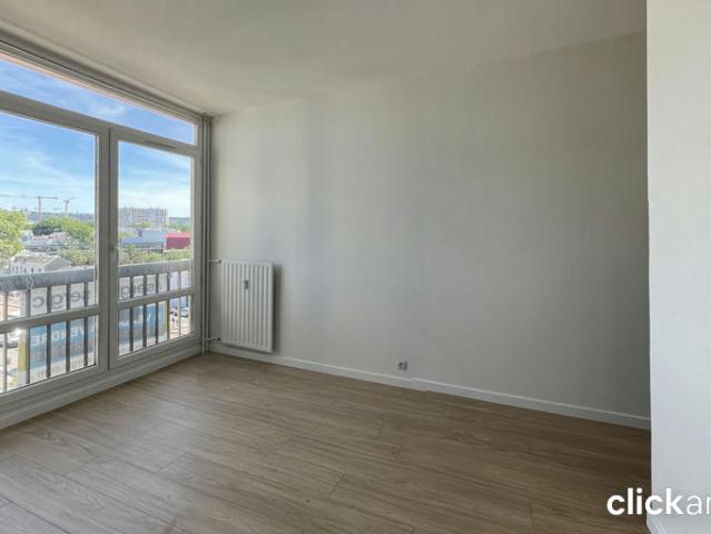 Lumineux T3 avec Balcon & Parking – Confort et Proximité Idéale au Petit Quevilly