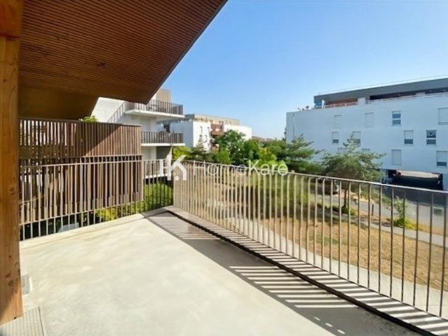 LUMINEUX T3 de 64M2 AUX PORTES DU PARC AUSONE