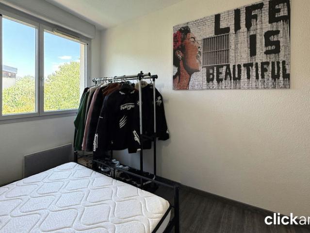 Lumineux T3 Meublé avec Grand Balcon, Piscine & 2 Parkings – Toulouse 31200