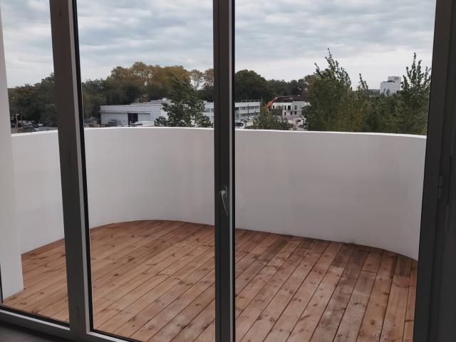LUMINEUX T2 RECENT AVEC TERRASSE ET PLACE DE PARKING